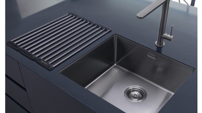 不銹鋼濾水籃搭配手工洗菜盆使用效果更佳哦！